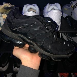 Air Vapormax Plus ‘Triple Black’